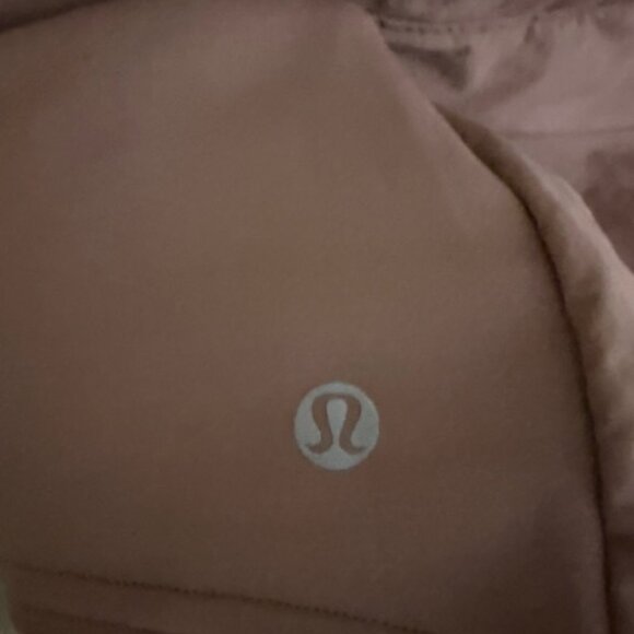 lululemon athletica mauve-brown insulated vest - Picture 4 of 5